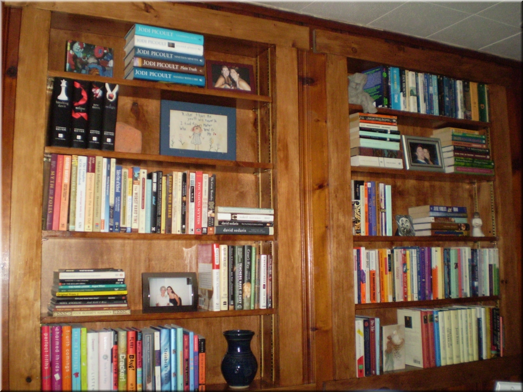 Bookshelves 09 028.jpg